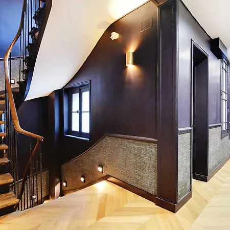 Whole House Near The Eiffel Tower Paris